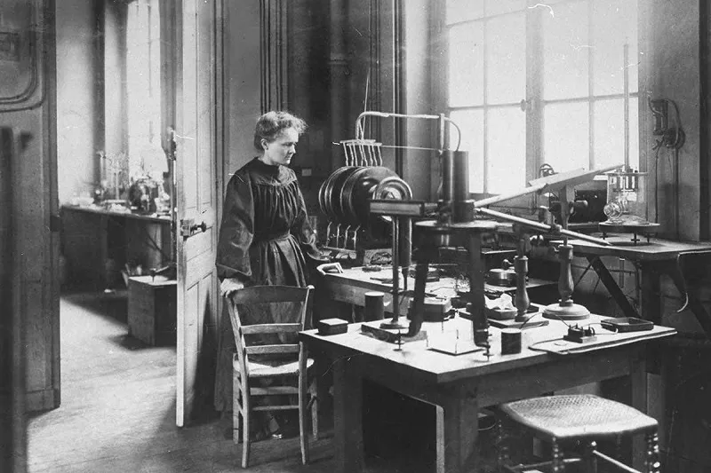 marie curie la ai cuoc doi va di san cua nu bac hoc vi dai