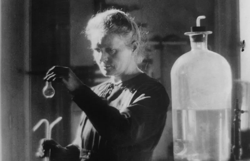 marie curie la ai cuoc doi va di san cua nu bac hoc vi dai