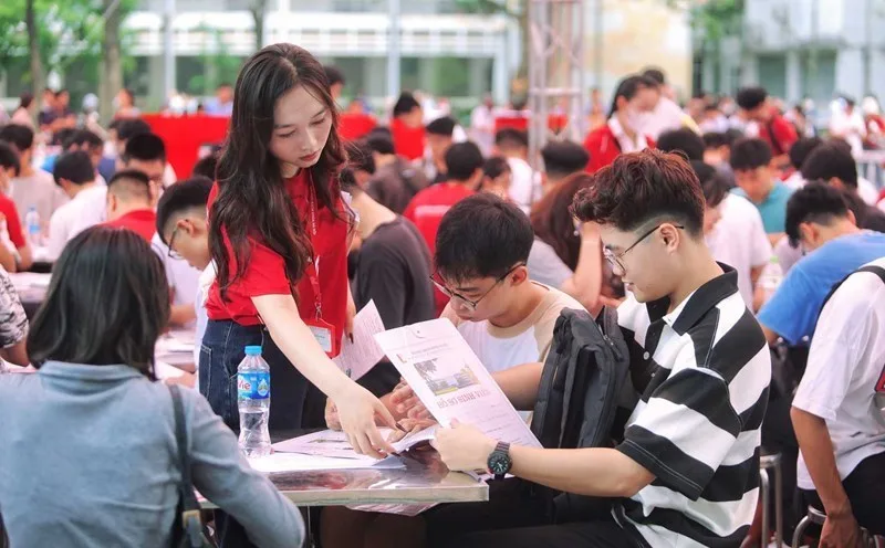 học phí Đại học Bách khoa