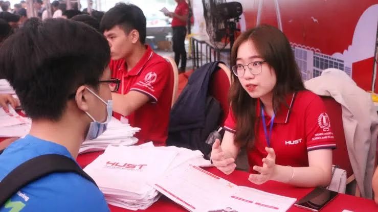 học phí Đại học Bách khoa
