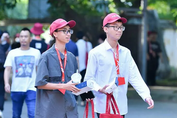 học phí Đại học Bách khoa